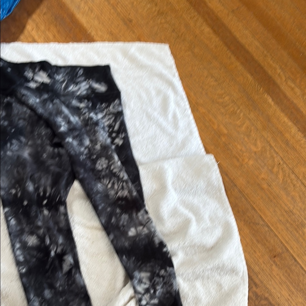 Wild Fable Monochrome Tie-Dye Tee